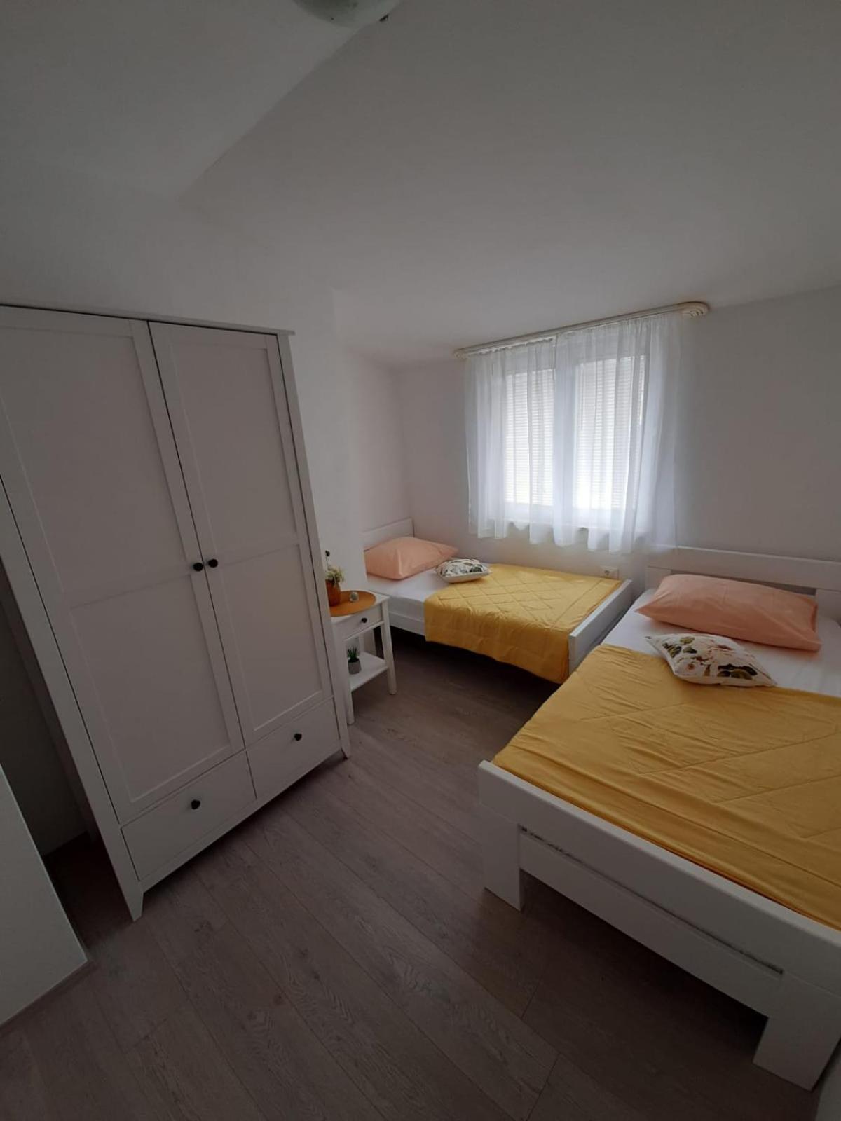 Apartments Kolovrat Podstrana Habitación foto